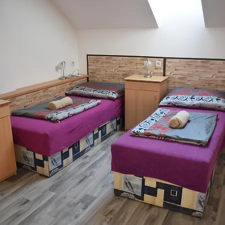 U Svecu U Adrspachu Privatunterkunft Jívka
