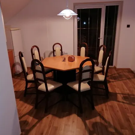 Δωμάτια σε οικογενειακή κατοικία U Svecu U Adrspachu *
